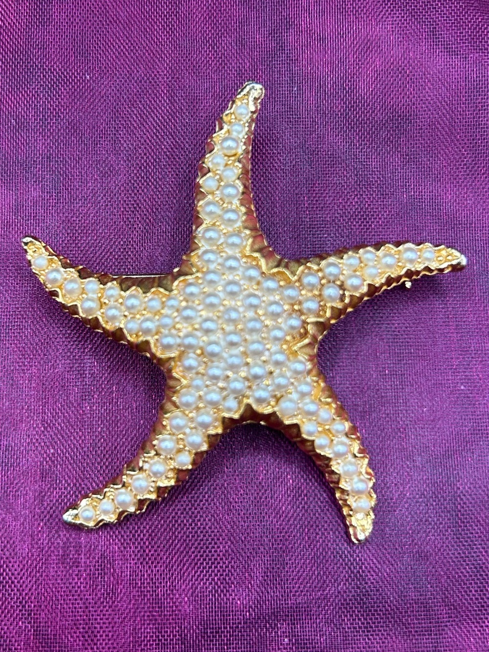 Vintage Gold-Tone Pearl Starfish Brooch